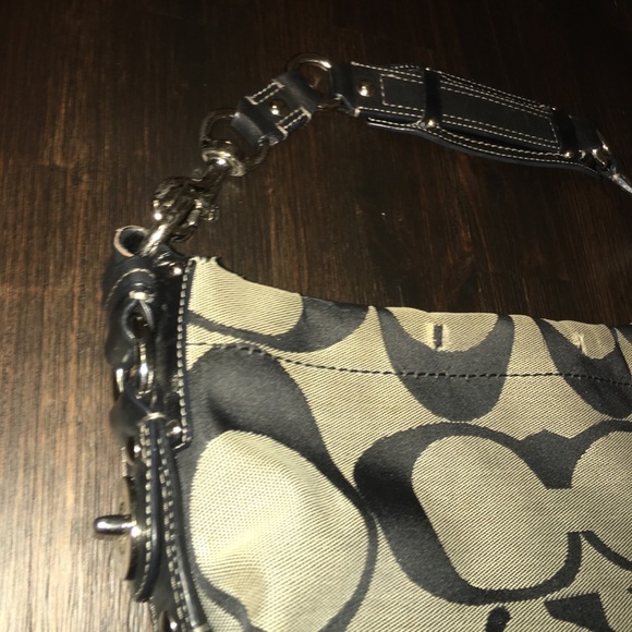 💯Authentic Coach ❤️ Signature Shoulder Bag - Picture 7 of 8